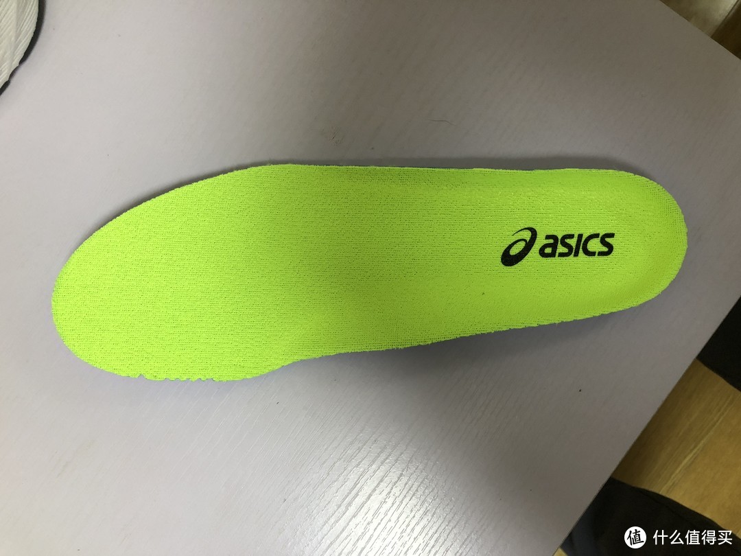 一双定位比较尴尬的跑鞋—Asics 亚瑟士 DynaFlyte 开箱