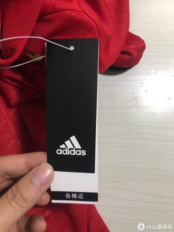 唯品会阿迪达斯球衣到了,感觉很怪