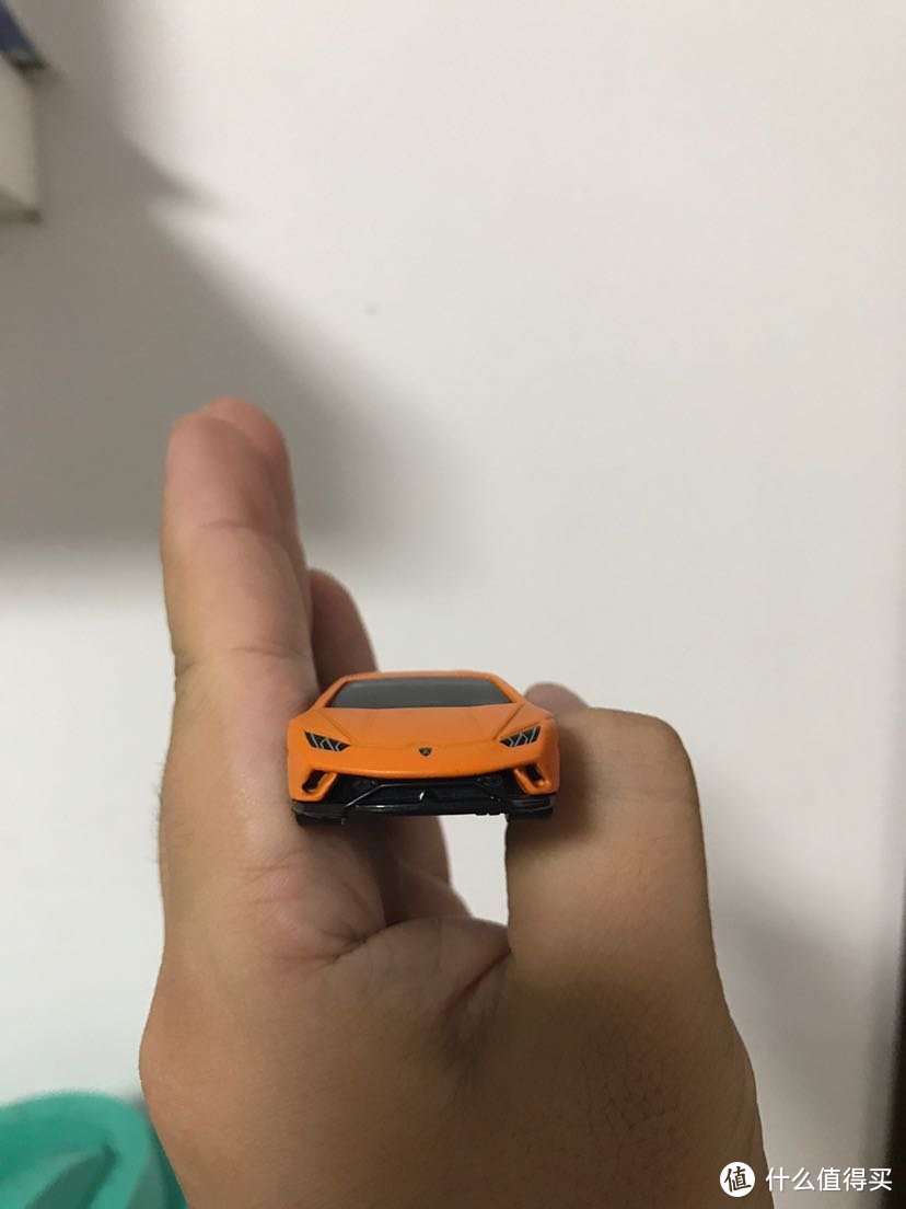 孩子的又一台兰博基尼跑车— TAKARA TOMY 橙色 汽车模型开箱晒物分享