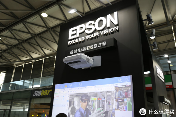 张大妈请客逛CES ASIA,居然偶遇了失散多年的