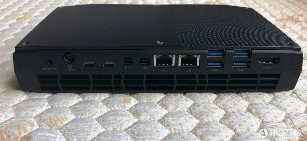 来自冥王峡谷骷髅头的嘲笑：Intel 英特尔 Hades Canyon NUC8I7HVK 使用体验