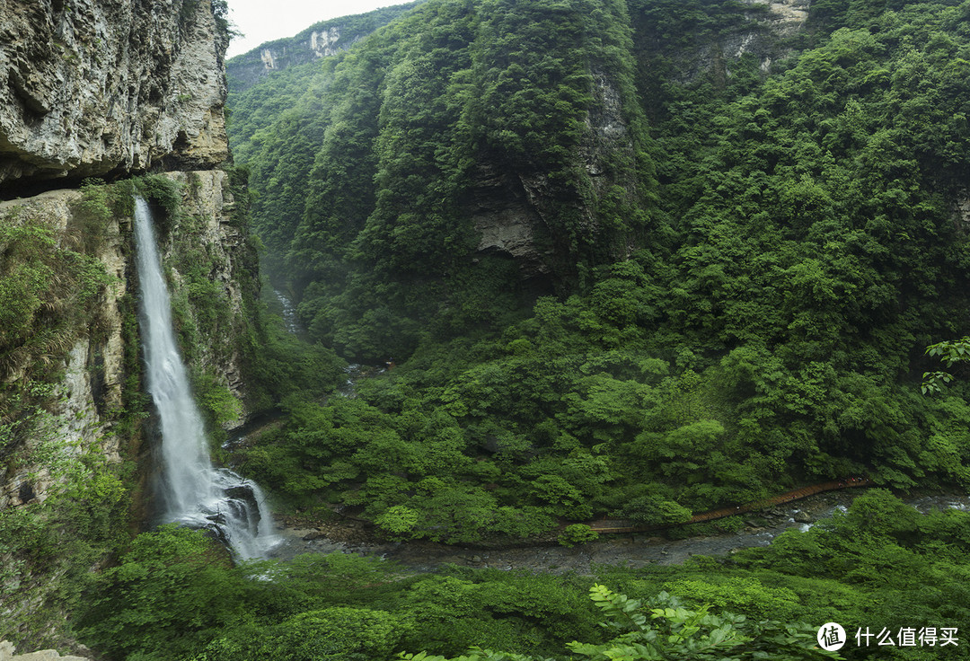 让你吹着口哨，听着音乐，看着美景，轻松游完张家界。