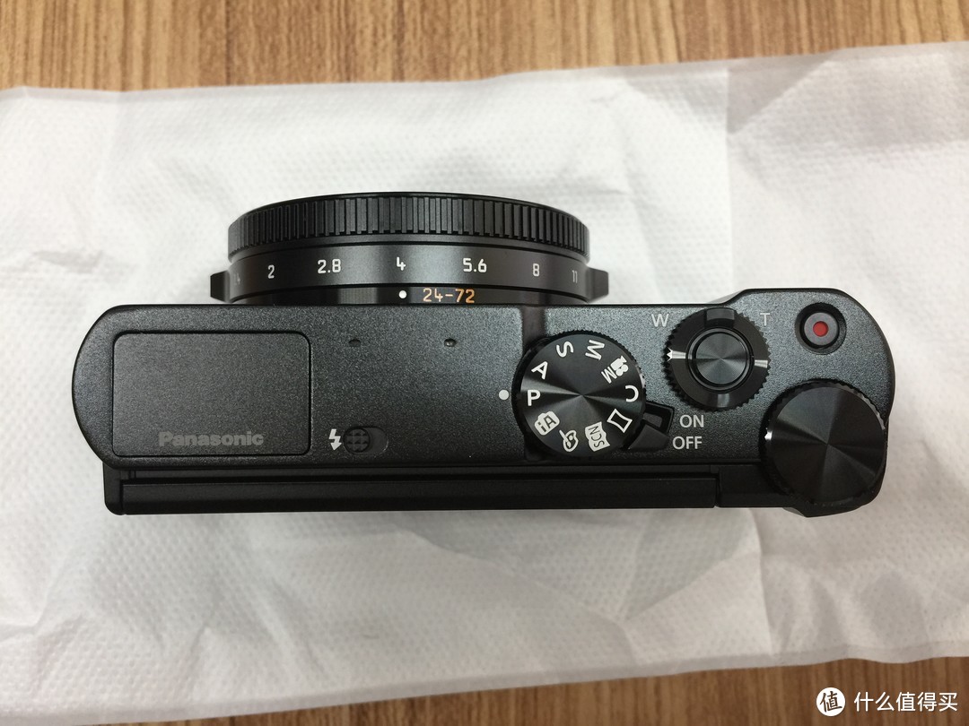 便携相机选购—选择适合自己的Panasonic 松下 LX10 数码相机