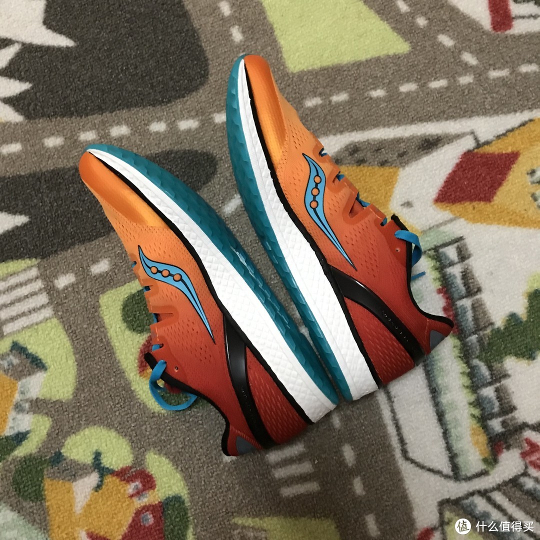 脚感无敌！Saucony 圣康尼 FREEDOM ISO 跑步鞋