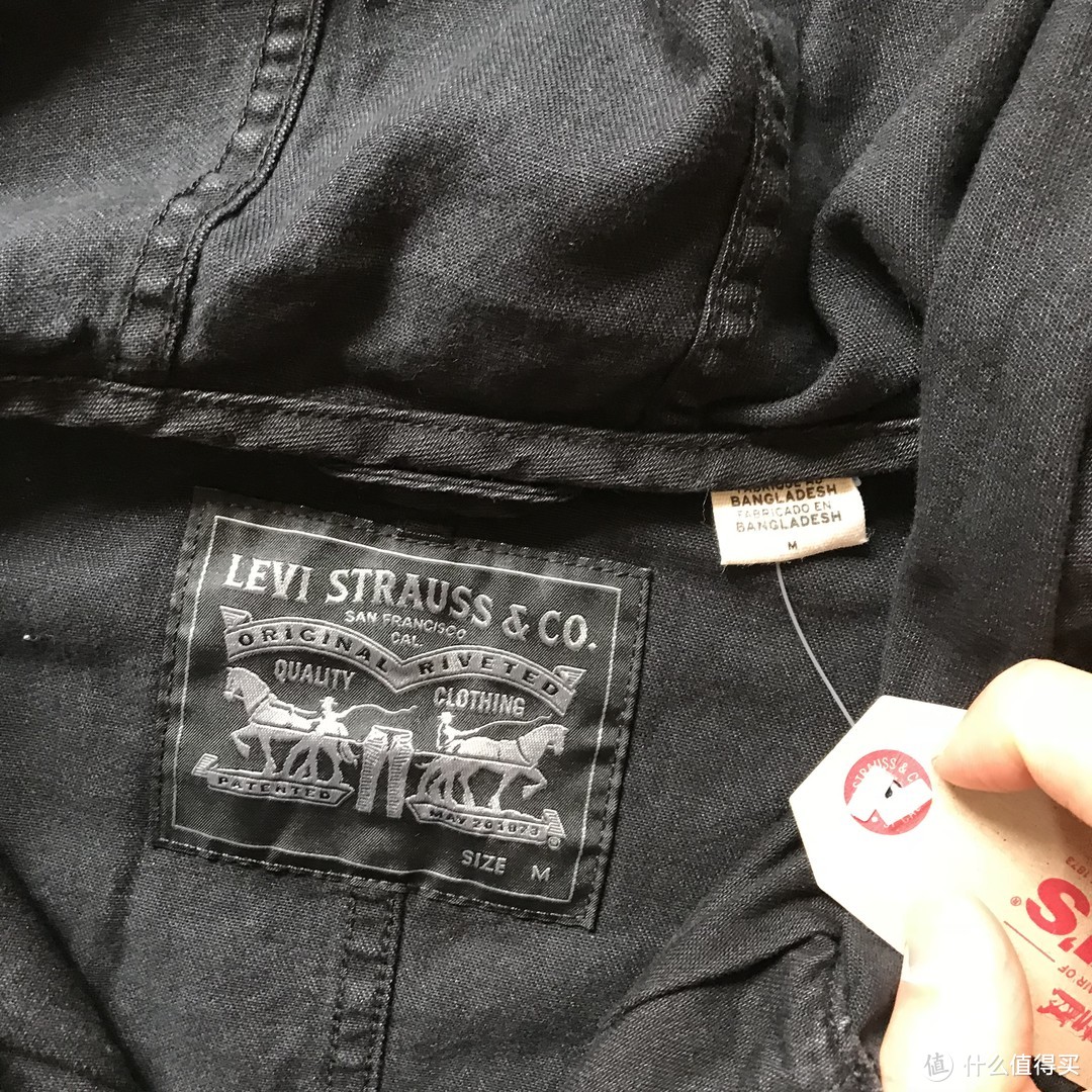 Levi's连帽鱼尾牛仔大衣