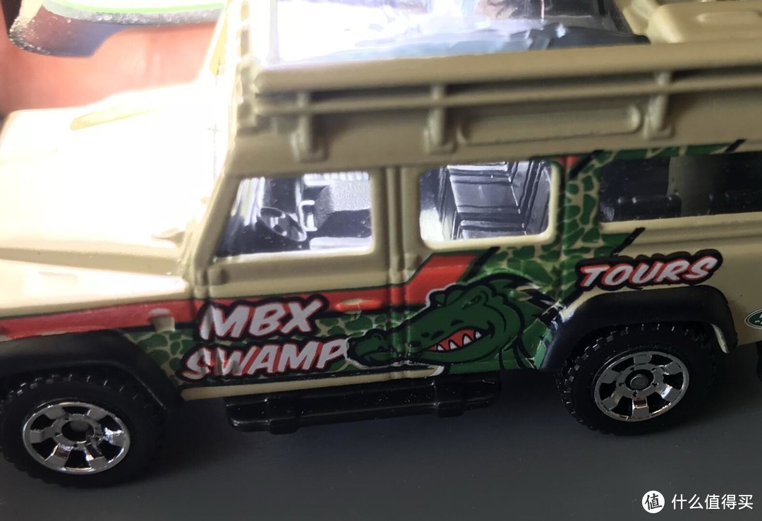 打折优惠凑单好物：Matchbox 火柴盒 路虎 Land Rover Defender 110 合金玩具车