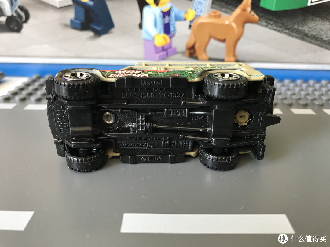 打折优惠凑单好物：Matchbox 火柴盒 路虎 Land Rover Defender 110 合金玩具车