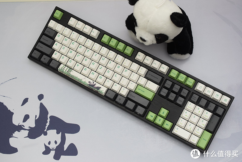 久违的中国风——Varmilo 阿米洛 熊猫版机械键盘开箱