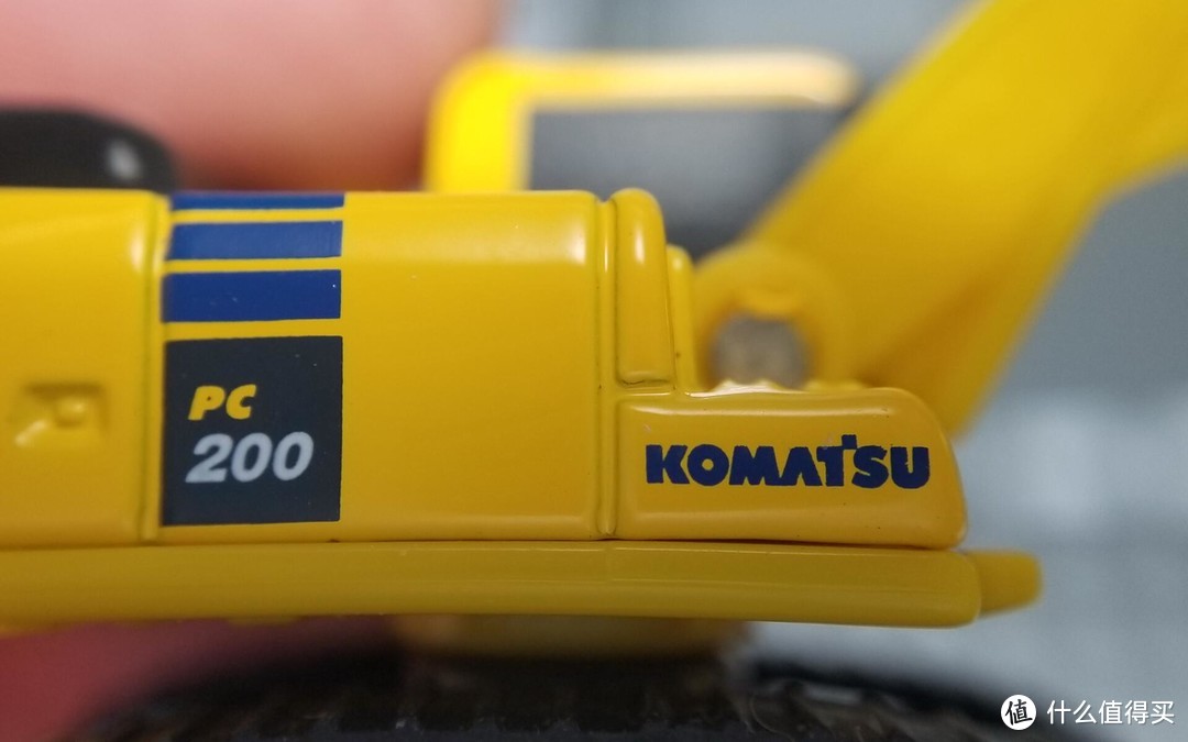 打折优惠凑单好物：TOMICA 多美卡 KOMATSU EXCAVATOR PC200-10 小松挖掘机开箱