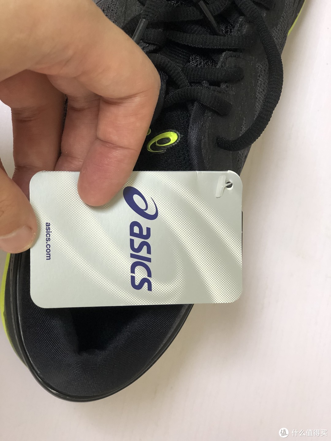 令人审美疲劳的*级跑鞋——Asics 亚瑟士 Kayano 24开箱