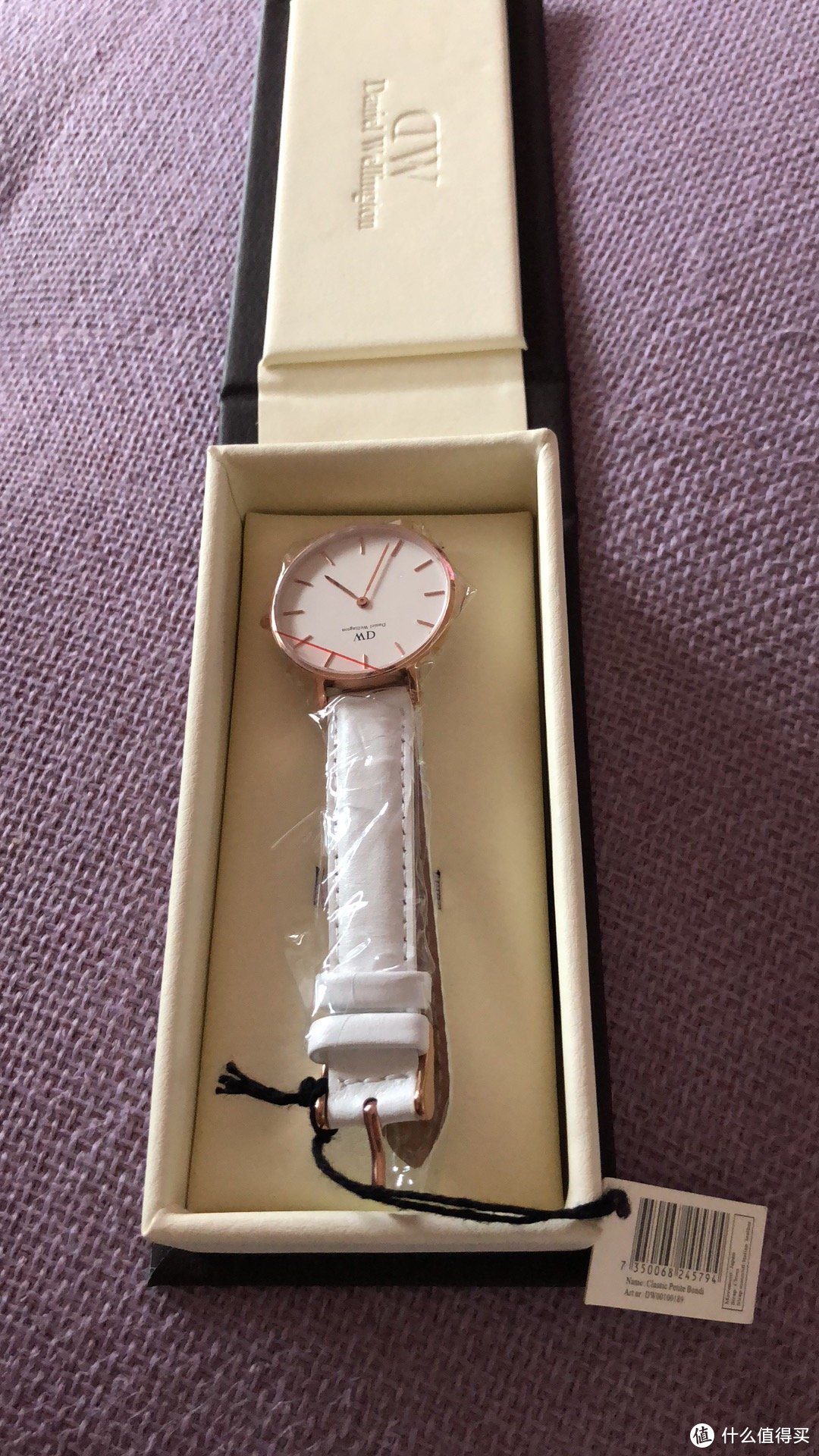 简约不简单——DW（Daniel Wellington）32mm 金边白盘手表