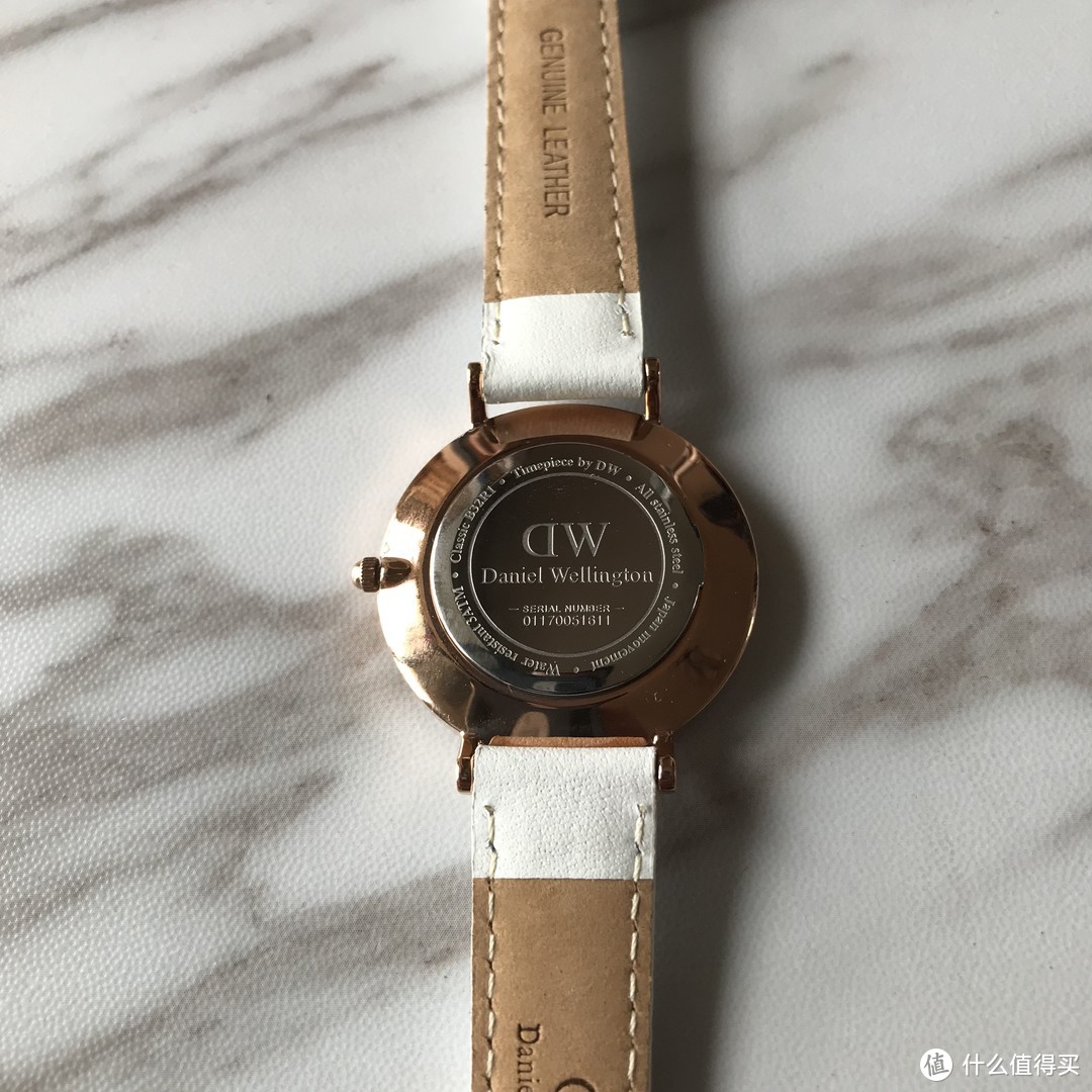 简约不简单——DW（Daniel Wellington）32mm 金边白盘手表