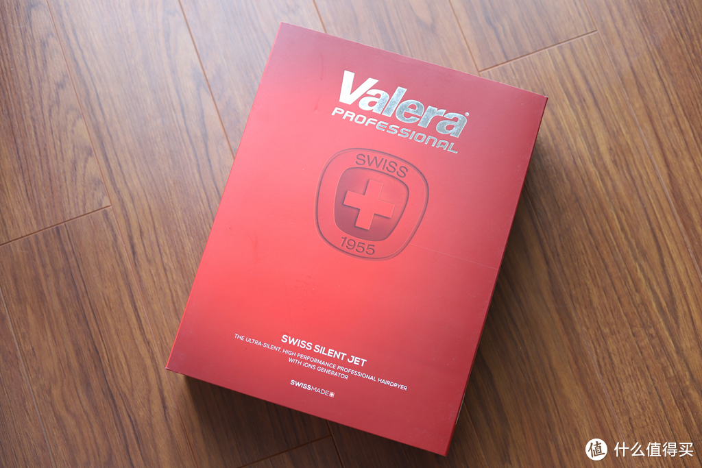 高效低噪，柔顺亮泽的全新干发体验——及腰长卷发妹子的Valera SilentJet 8600水护色吹风机使用报告