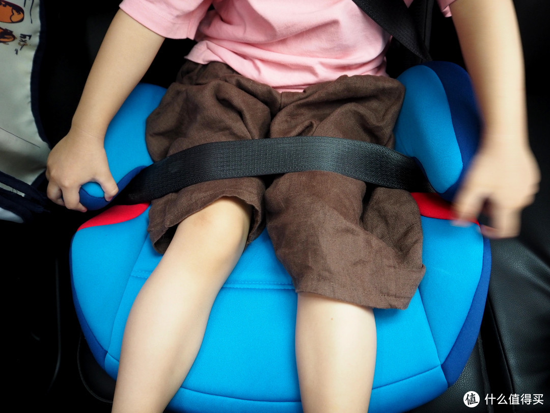 便携，安全——欧颂OSANN 便携式安全座椅增高垫使用评测