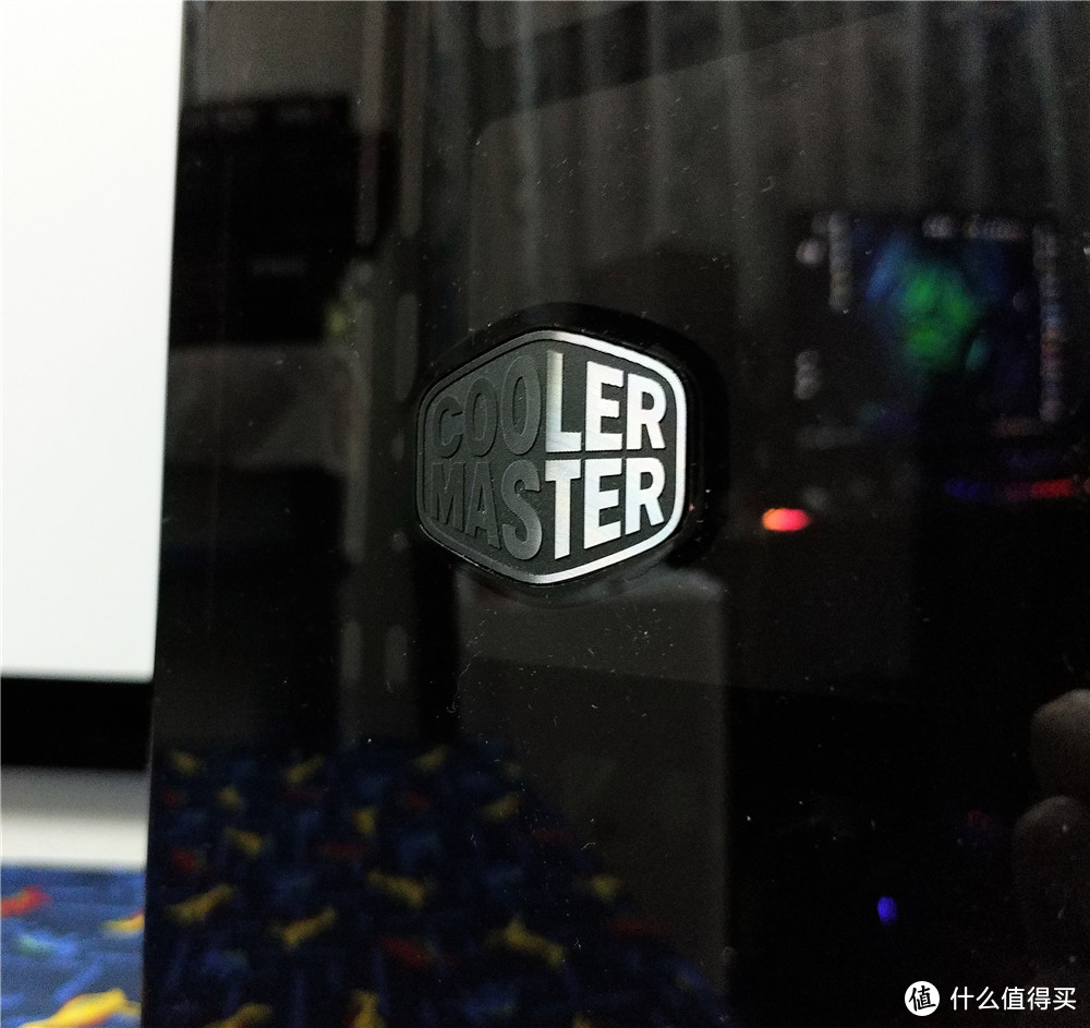 CoolerMaster LOGO融合前面板