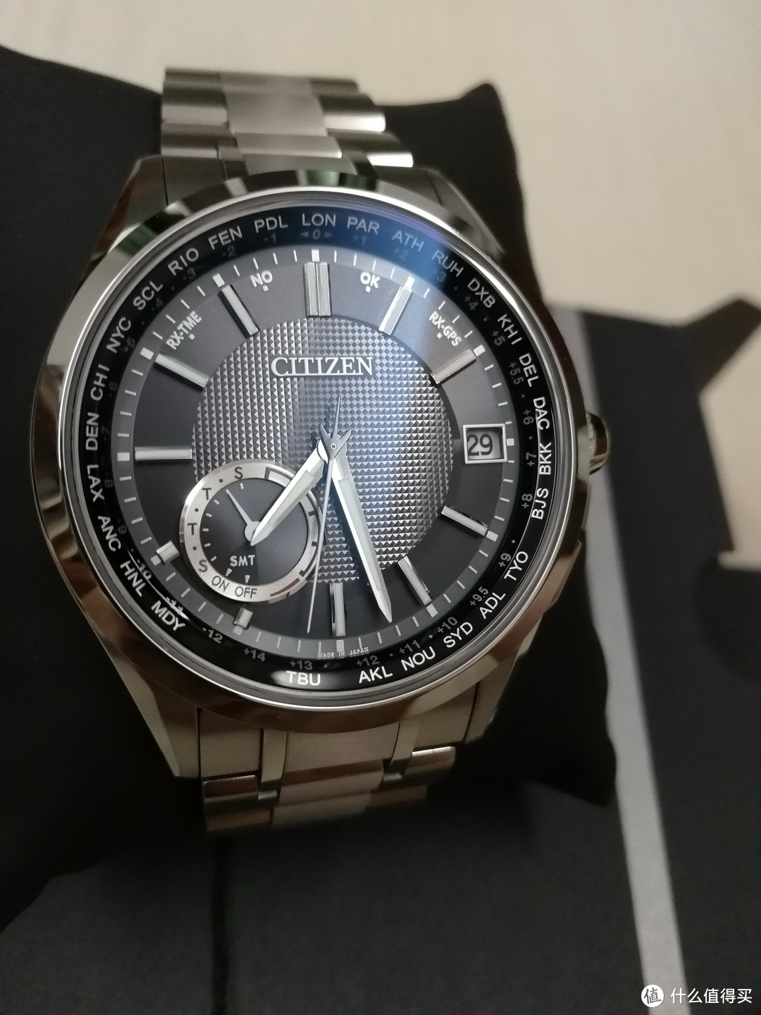 省心之选—Citizen 西铁城 CC3010-51E 光动能卫星表