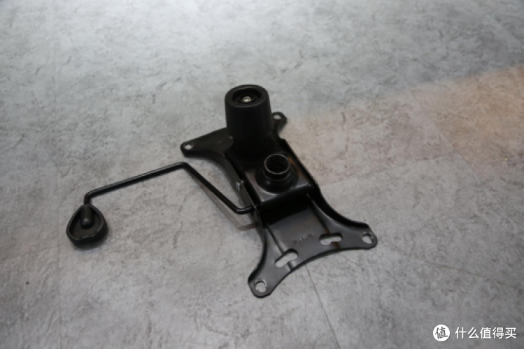 看球赢球两不误,世界杯最佳伴侣傲风电竞椅