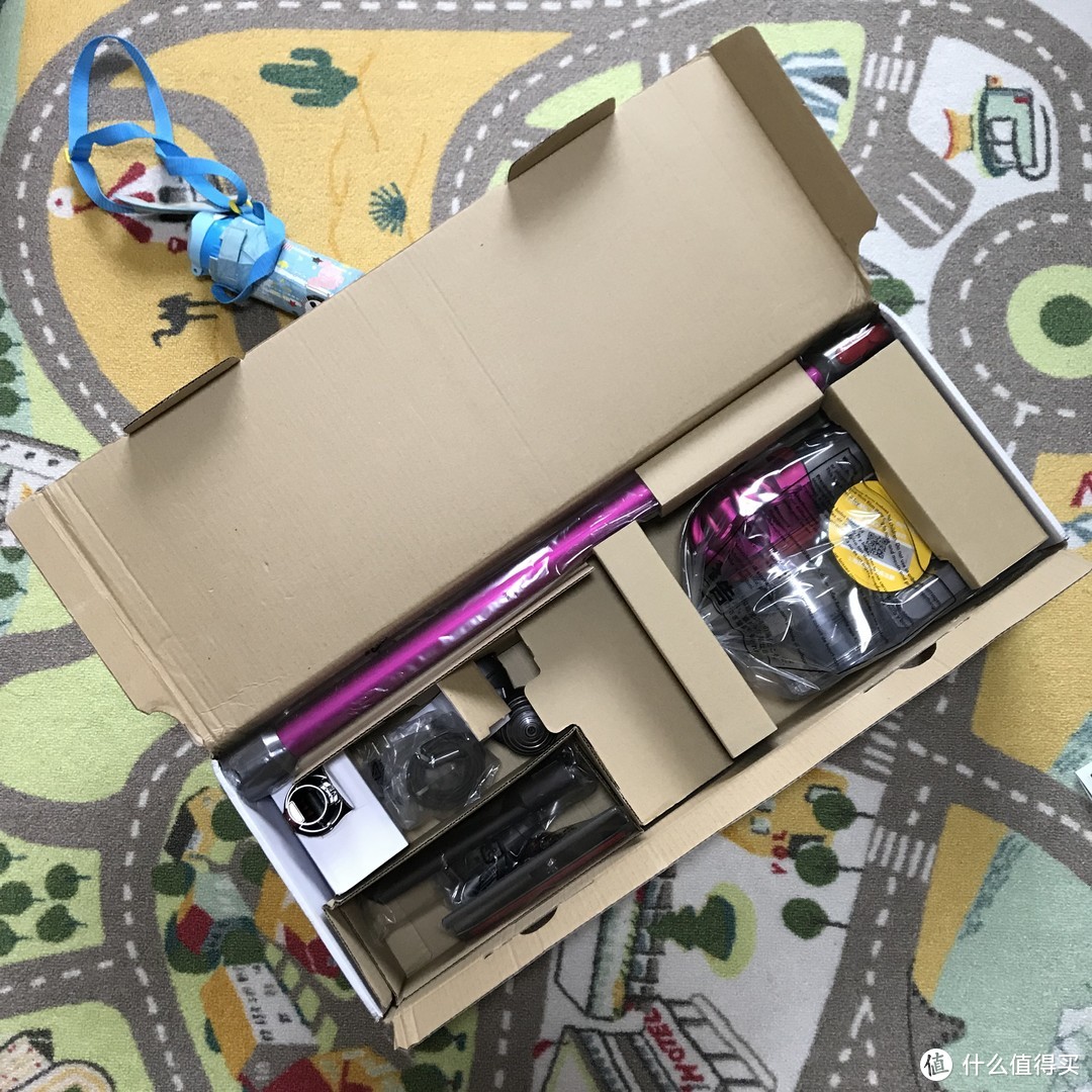 心心念念不舍得买！Dyson V7 Extra 手持吸尘器