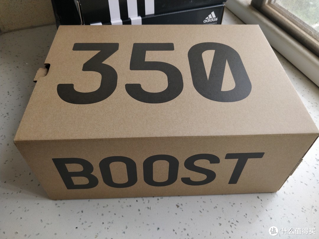 椰子350的标准鞋盒