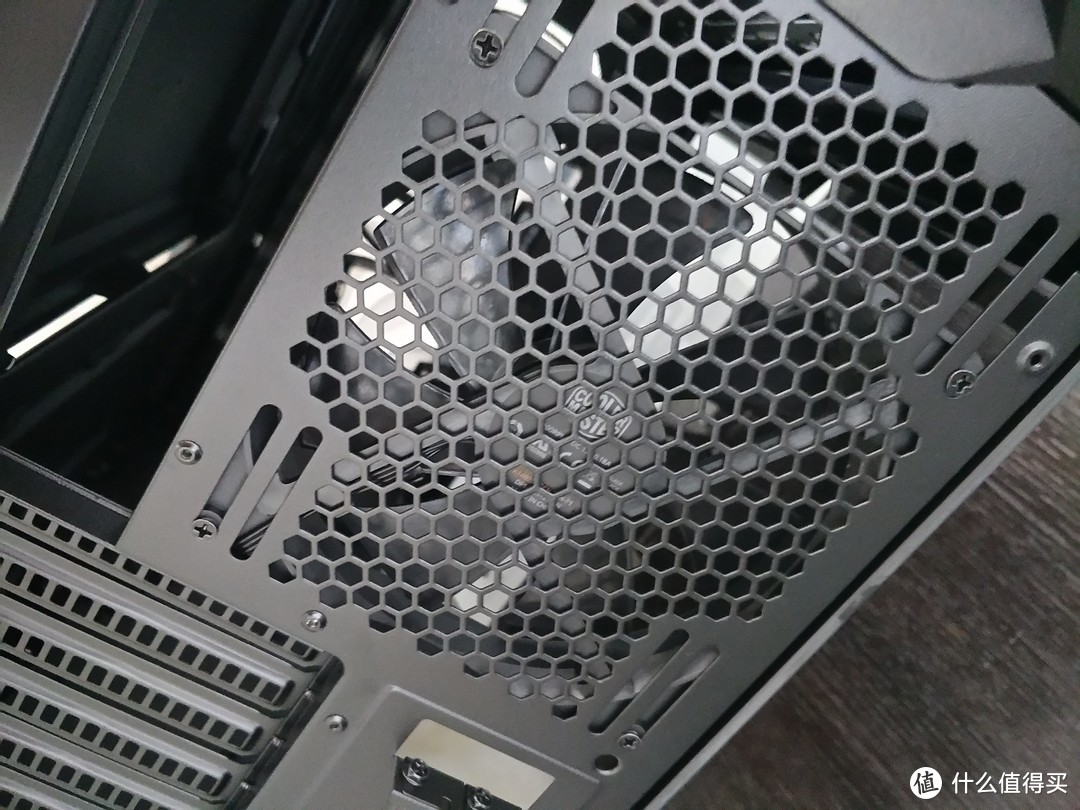 ARGB灯光秀---酷冷至尊MasterCase H500M游戏机箱评测