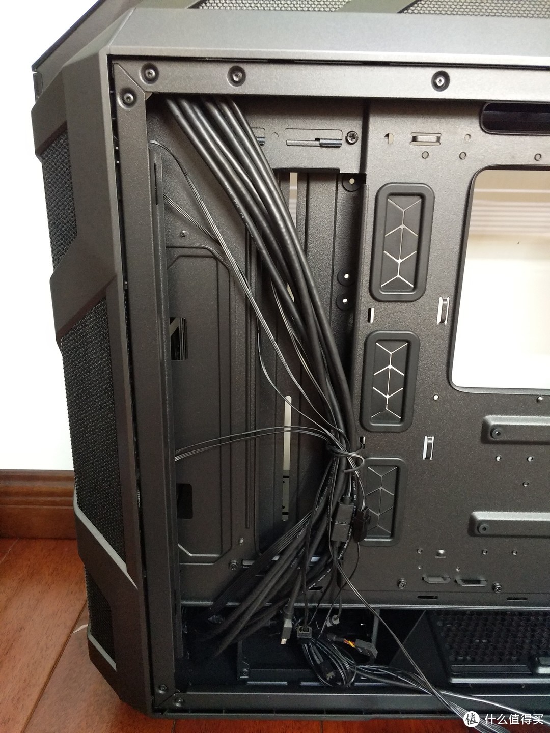 ARGB灯光秀---酷冷至尊MasterCase H500M游戏机箱评测