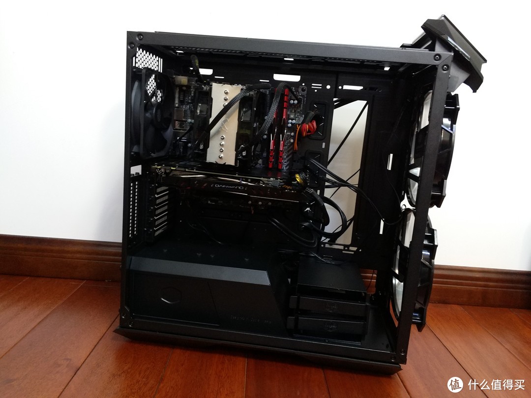 ARGB灯光秀---酷冷至尊MasterCase H500M游戏机箱评测