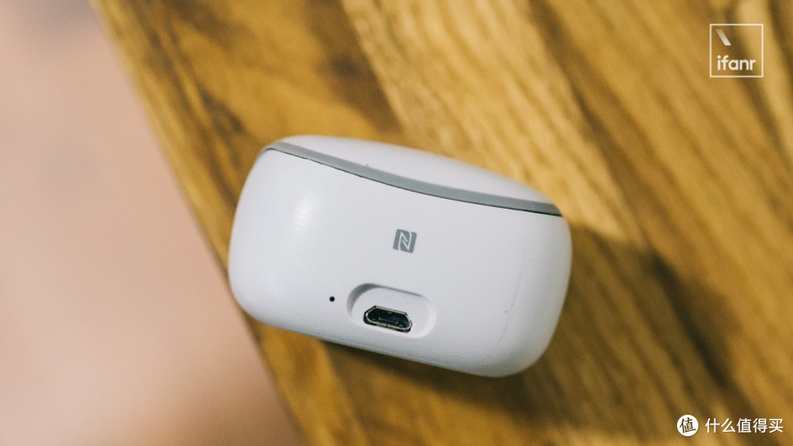 索尼耳机 WF-SP700N 体验,它终于能让我安安