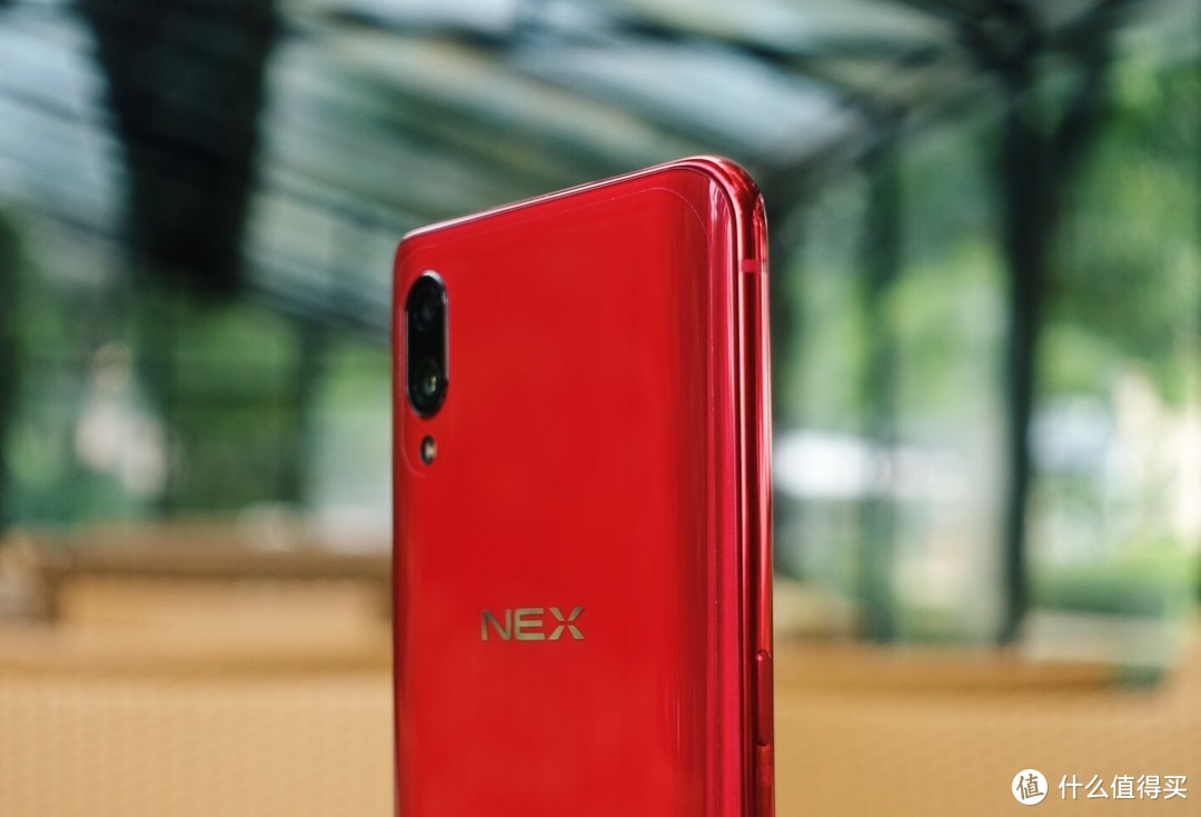 5000元安卓手机值在哪？vivo NEX 宝石红旗舰版 手机详细点评