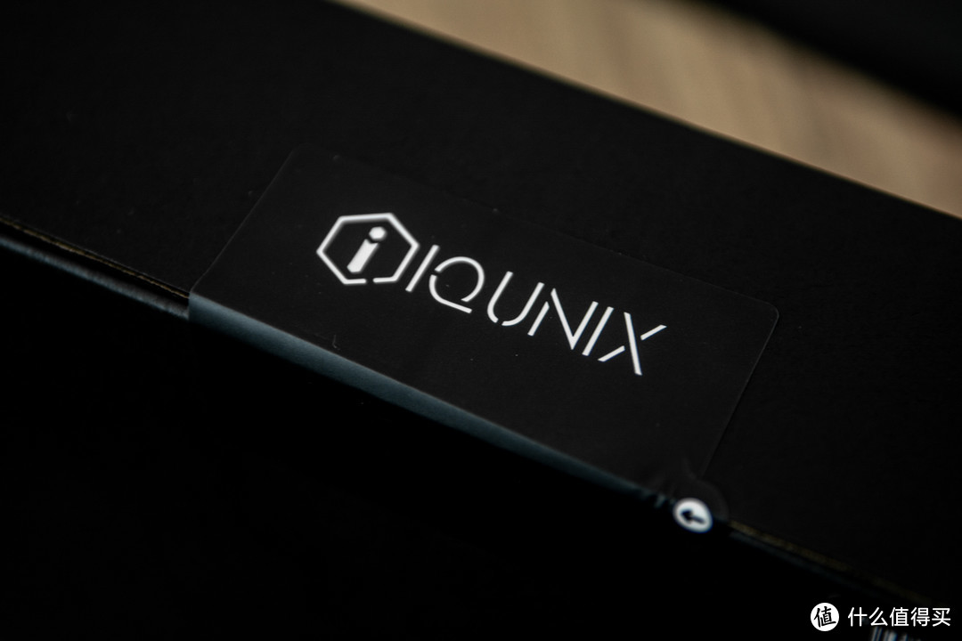 全铝鼠标垫厂的咸鱼跃龙门？IQUNIX F60+ZOMO键帽众测报告