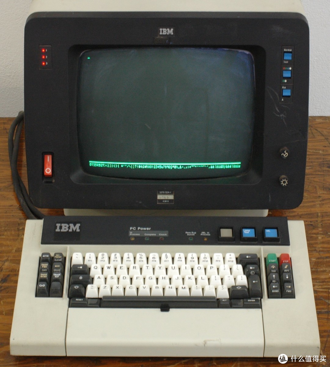 古董键盘——IBM 3278，Beam spring轴键盘