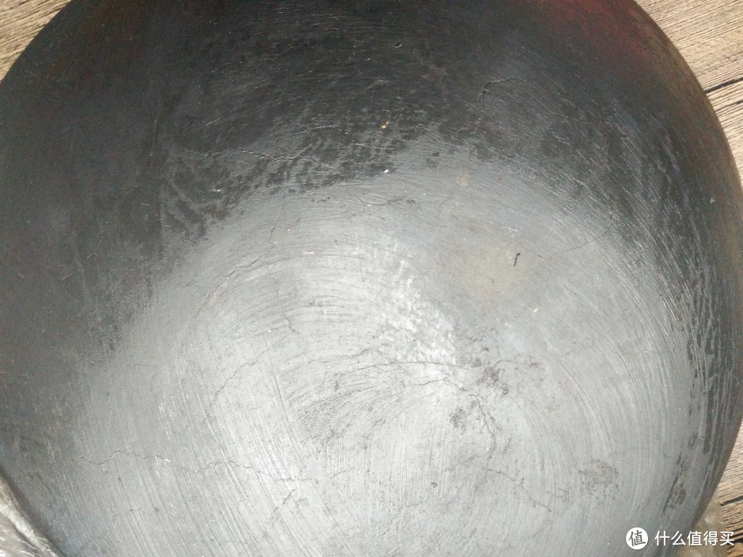 铁锅买前必看：ASD 爱仕达 旋风铸铁炒锅和陆川老式铁锅对比
