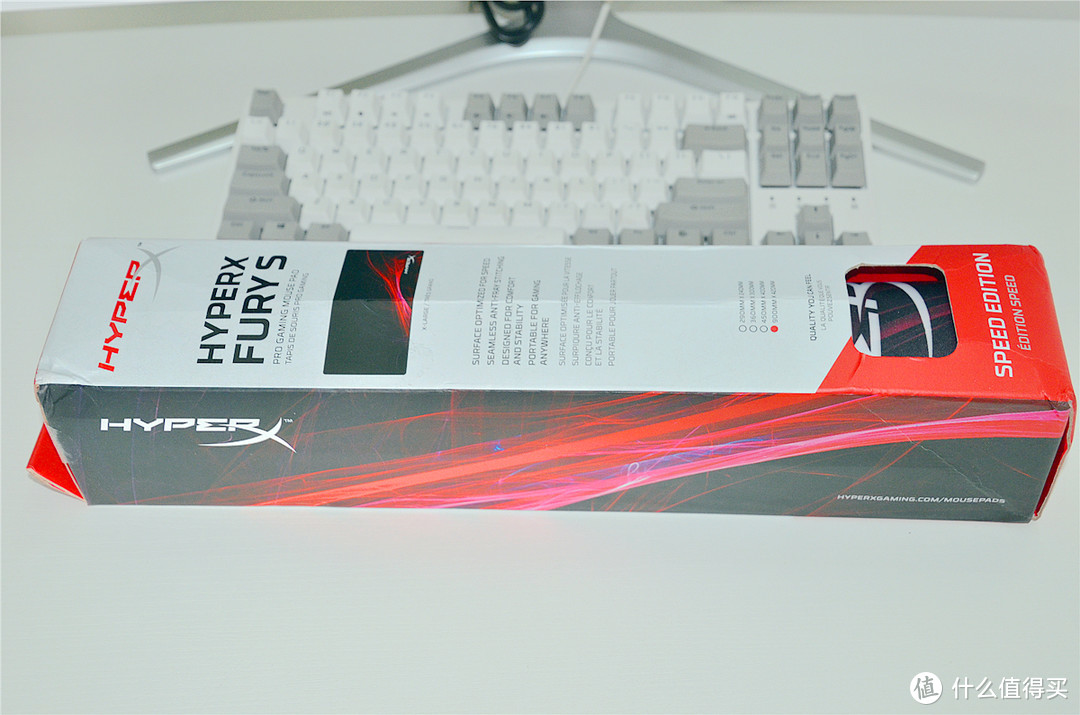 为了打一枪就跑我入了超大鼠标垫—金士顿 HyperX Fury S 电竞鼠标垫体验