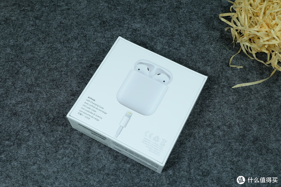 张大妈送我一个无线耳机：Apple 苹果 AirPods  耳机（附对比评测）