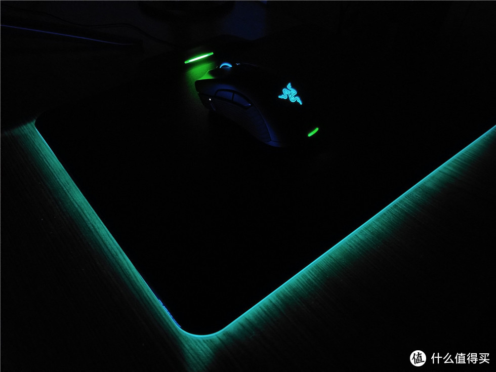 不仅无线，还有无线供电的鼠标—Razer 雷蛇 曼巴眼镜蛇超级版+烈焰神虫超级版开箱