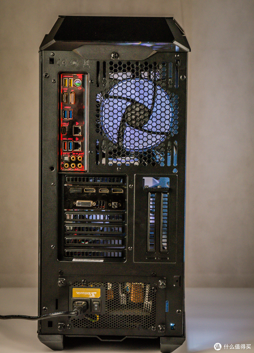 酷炫无边--CoolerMaster(酷冷至尊)MasterCase H500M模块化机箱