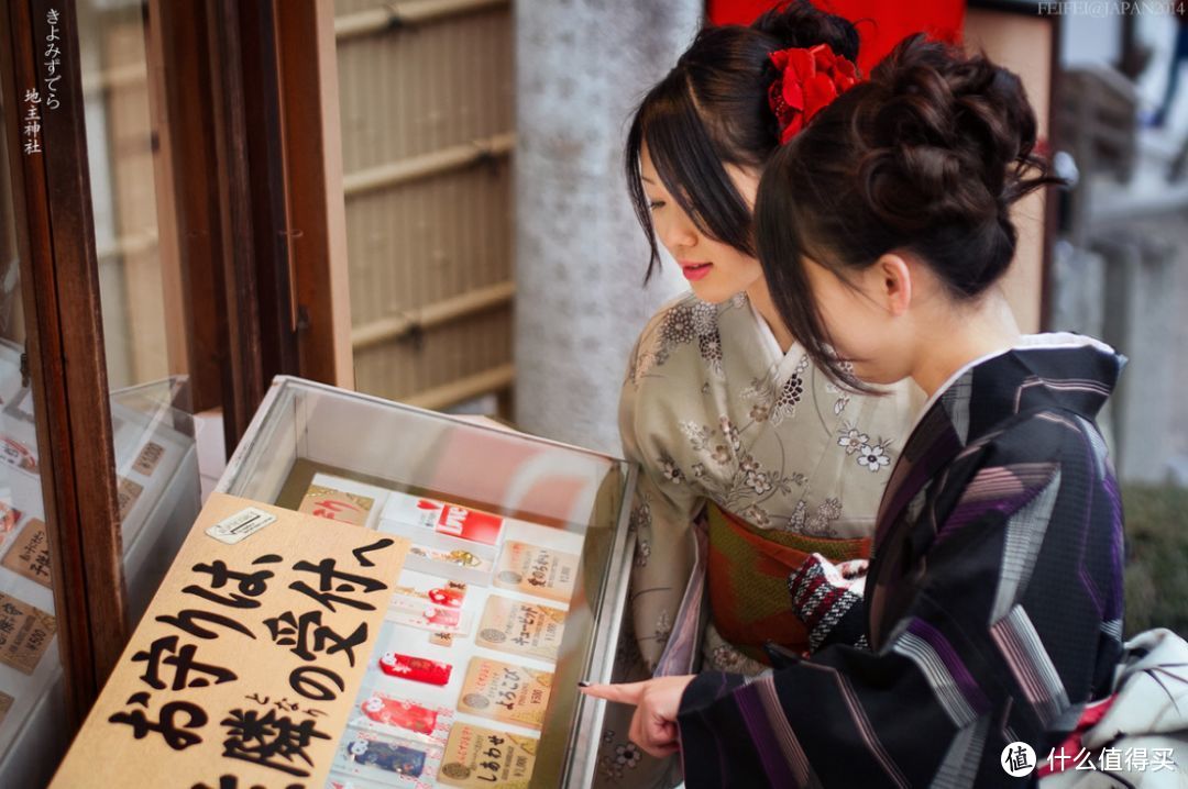 和服体验已经过时啦，去神社当一天的巫女，才是日本最新的时髦玩法~