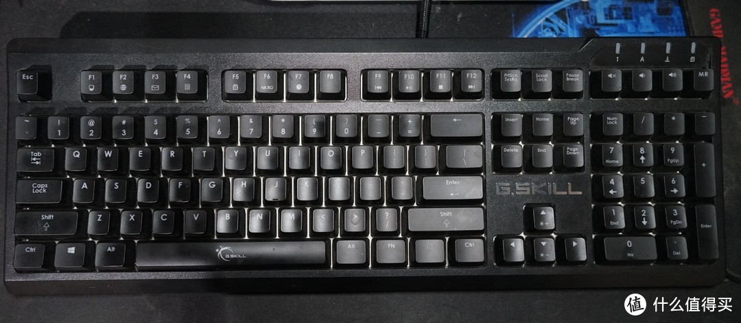 在买买买键盘的道路上渐行渐远—G.SKILL 芝奇 KM570 RGB 银轴 机械键盘 开箱