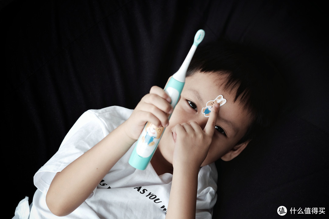 在兴趣中养成良好刷牙习惯 素士儿童声波电动牙刷是怎么办到的