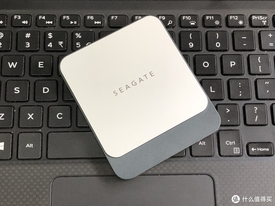 SEAGATE 希捷 飞翼Fast SSD 1TB 外置便携式移动固态硬盘 入手使用体验