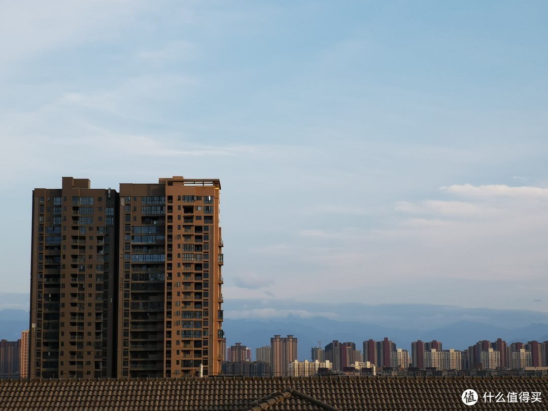 上怼天下怼地中间怼空气—华为P20 Pro拍照测评（大量夜景）