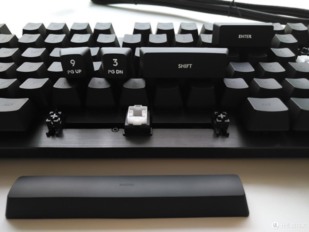 细节典范罗技g512键盘拆解