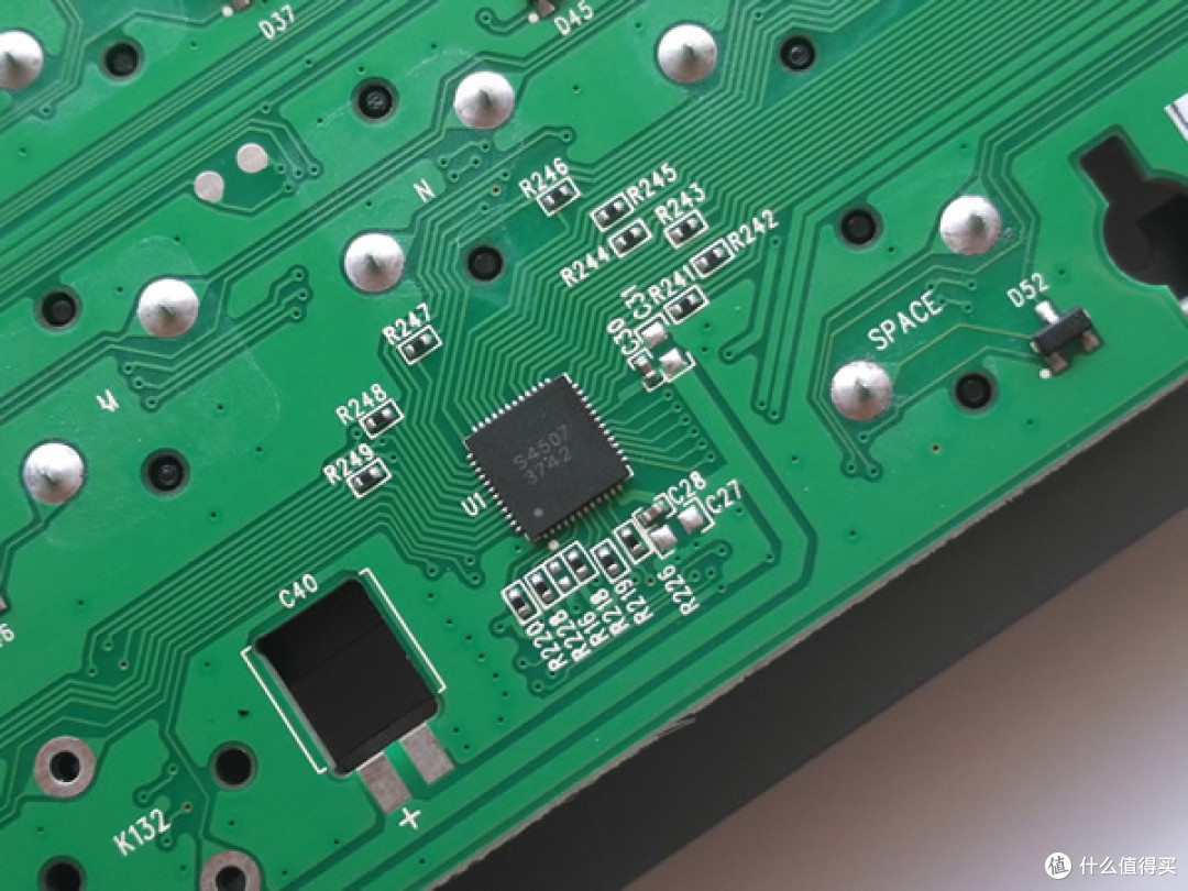 细节典范罗技g512键盘拆解