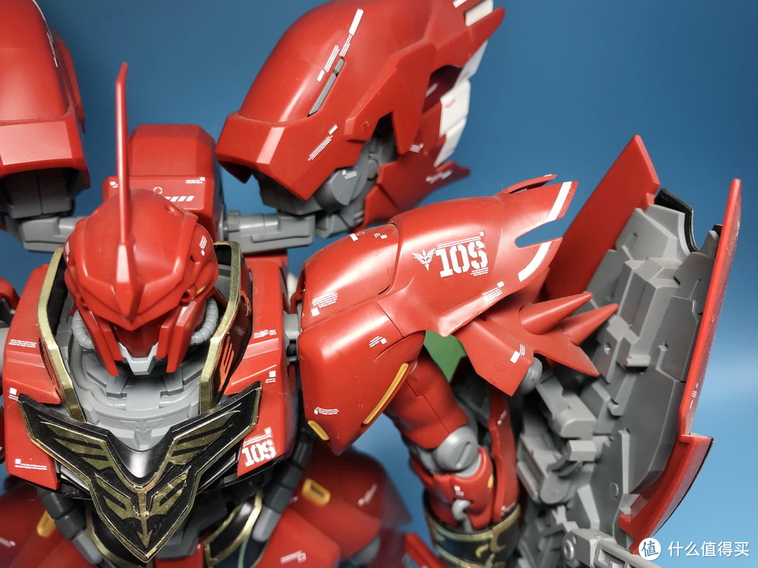 万代 BANDAI 高达 MG M167 MSN-06S Sinanju 新安洲