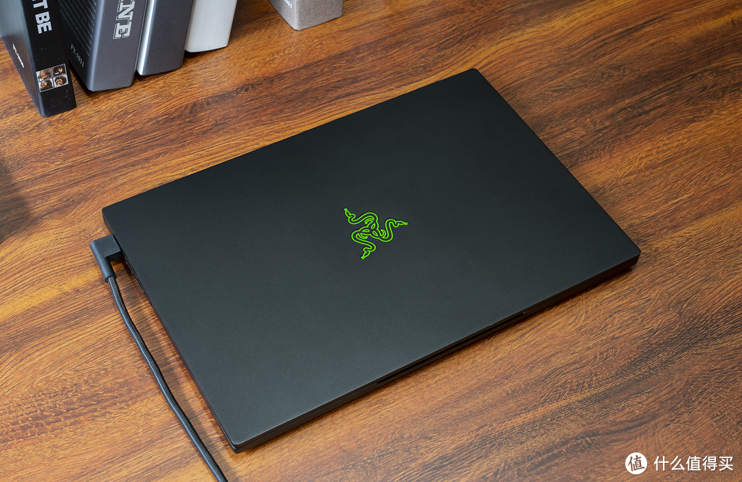 2万的高端笔记本该长什么样？RAZER 雷蛇 Blade 15 2018新款评测