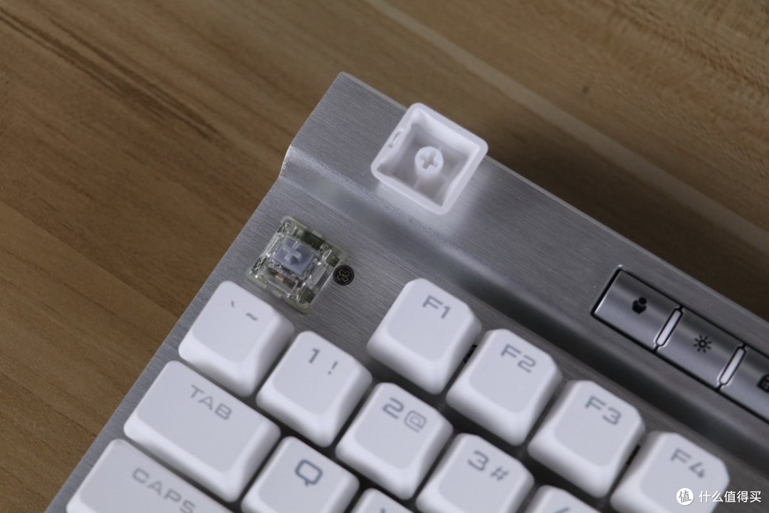 海盗船k70mk2se体验想起了第一把cherry银轴键盘