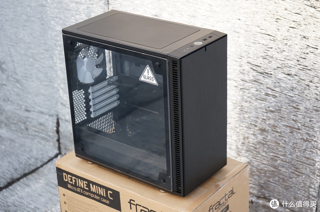 更适合家装的PC主机：FD Define Mini C GT装机SHOW