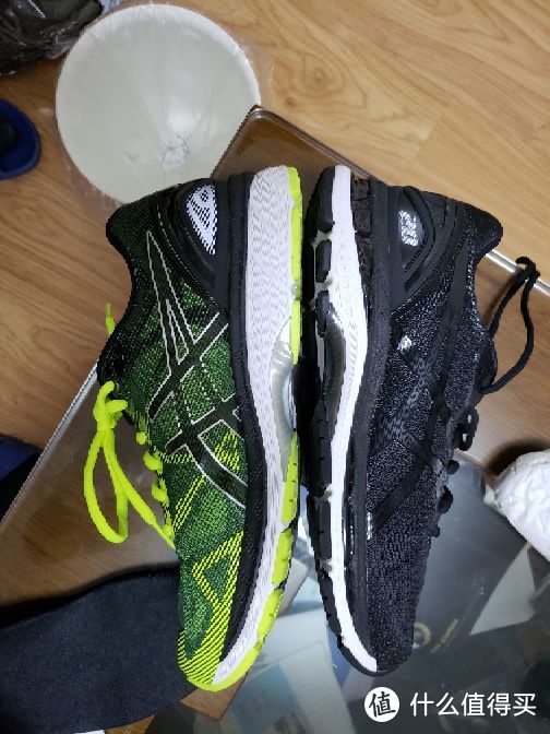 买新不买旧？买ASICS 亚瑟士 Nimbus19 跑鞋真的不如买20吗？