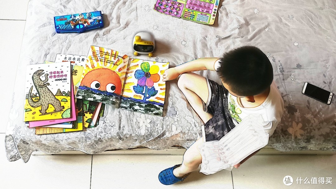 读绘本，没感情怎么能行呢？陪孩子读绘本的Luka Baby绘本阅读机器人，解决您的烦忧