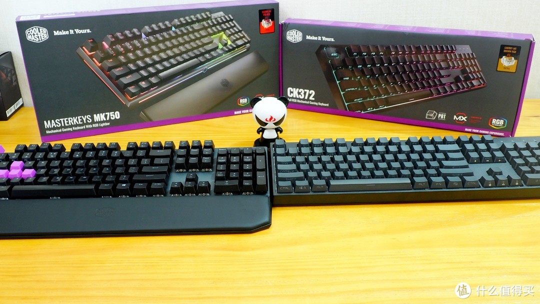 出厂自带PBT双色侧刻键帽的RGB键盘——酷冷至尊(CoolerMaster) CK372 RGB 茶轴 机械键盘