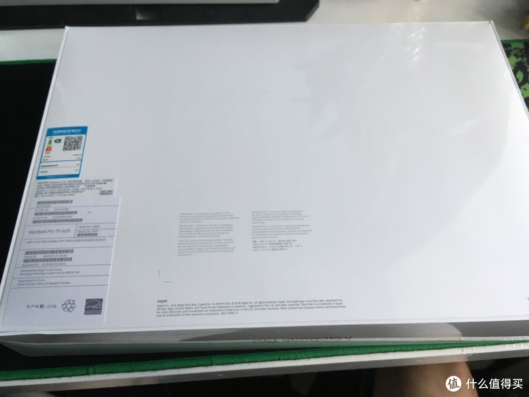 APPLE 苹果 2018 Macbook Pro 15.4 I7 32G 512G 笔记本电脑选配开箱